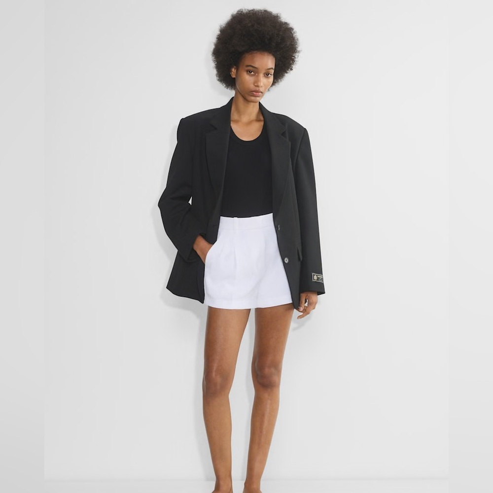 Aritzia The Effortless Pant Shorts
